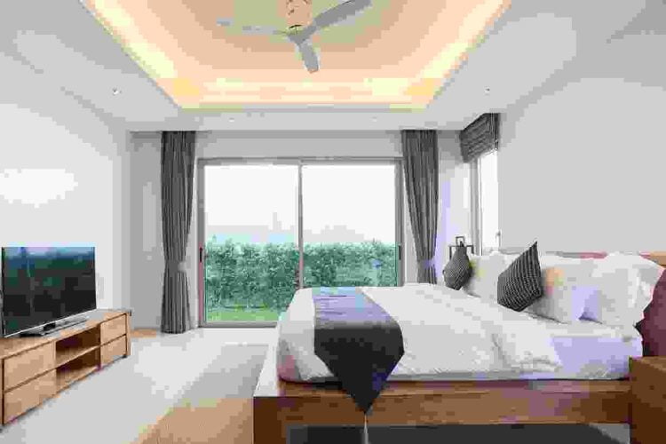 <trp-post-container data-trp-post-id='18913'>Family Room</trp-post-container> <trp-post-container data-trp-post-id='18913'>Family Room</trp-post-container>