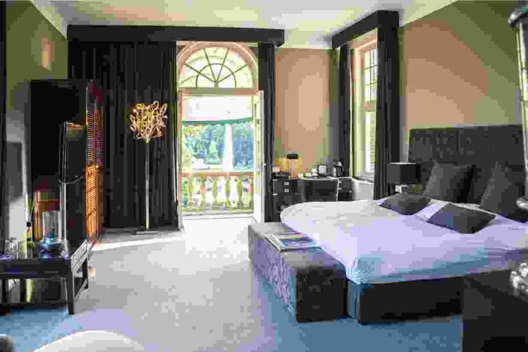 <trp-post-container data-trp-post-id='18923'>Suite Room</trp-post-container> <trp-post-container data-trp-post-id='18923'>Suite Room</trp-post-container>