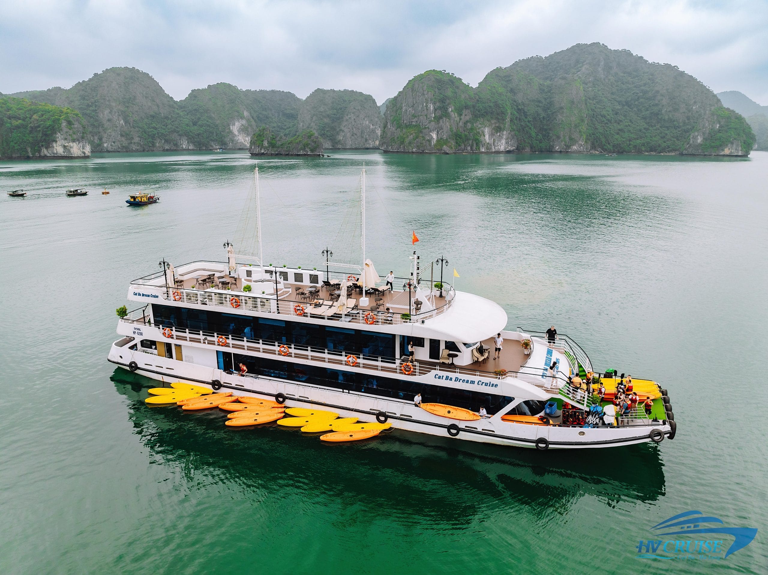 Daily Dream Cruise -Giá 750.000đ/ khách