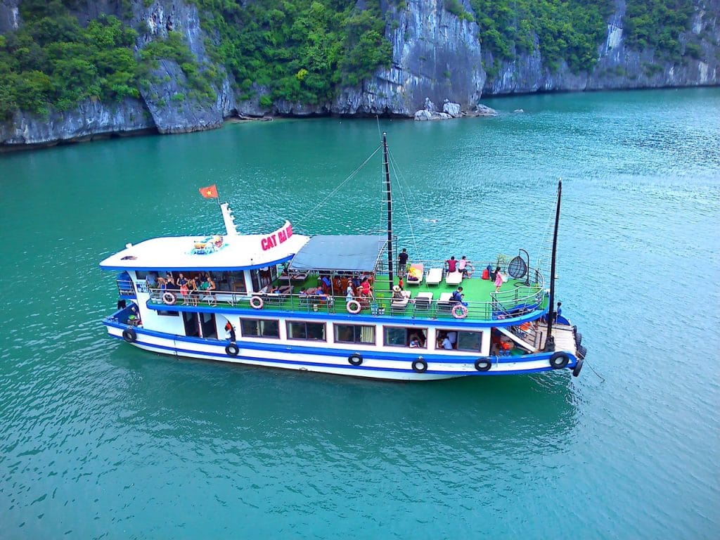 Lan Ha Bay Tour - Viet Hai - Hong Van Iron Ship