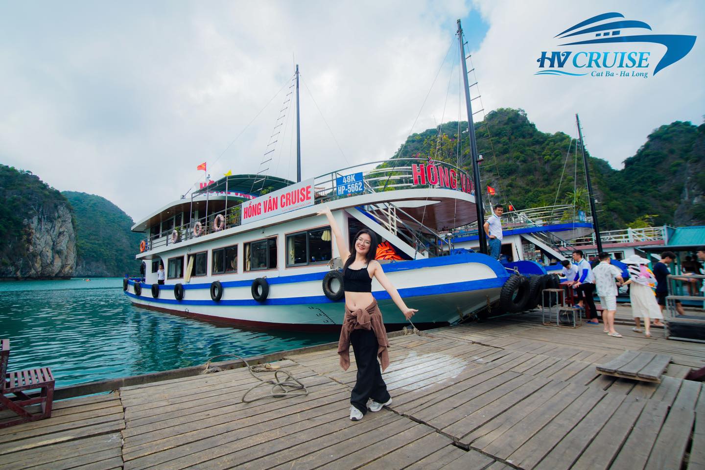 Tour Vịnh Lan Hạ – Việt Hải tàu sắt – Giá 750.000đ/ khách- Tạm đóng